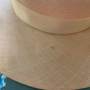 Saks Fifth Avenue Peach Hat Saks Fifth Avenue | Accessories | Vintage Saks Fifth Avenue  main image 3
